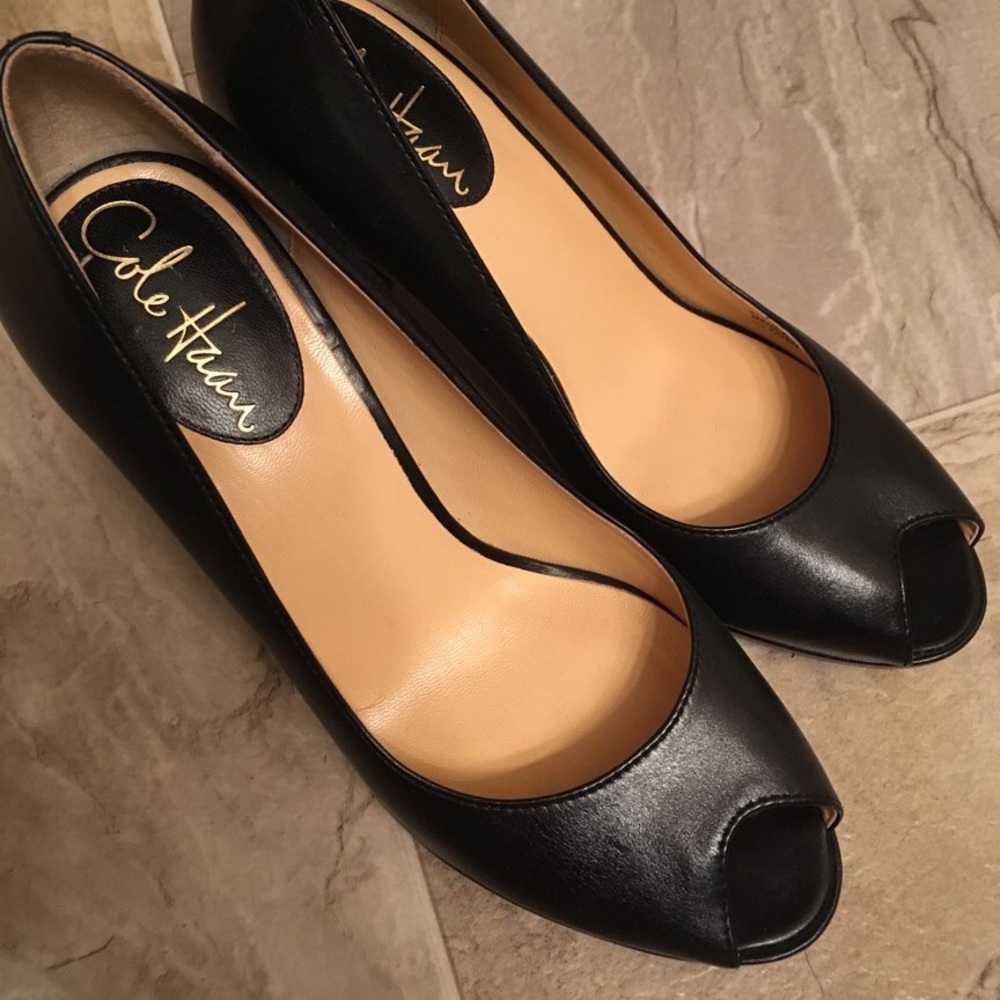 Cole Haan Nike Air Open Toe Black Heels size 5.5
